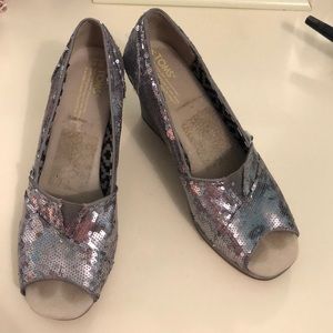 Toms heels
